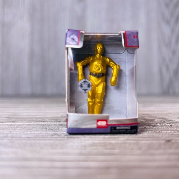 ZURU Disney Mini Brands STAR WARS Gold C-3PO C3PO Figure Ultra Rare Figure Toy - Picture 3 of 5